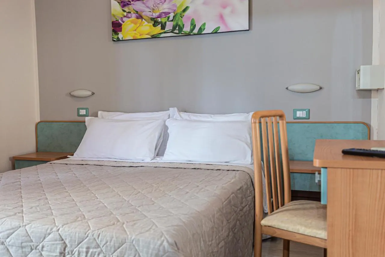 Hotel Rio Beach & Breakfast Cesenatico 2*,  İtalya